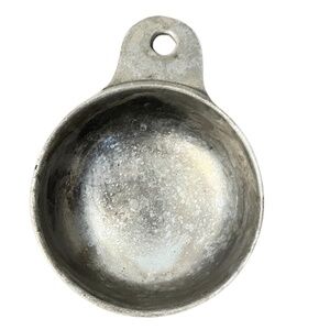 Vintage Measuring Cup Made in Milton PA USA, 18 0z cup